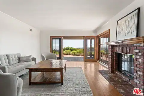 2317 Kimridge Rd, Los Angeles, CA 90210 — photo 23