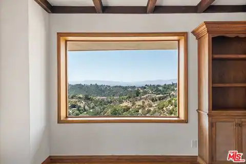 2317 Kimridge Rd, Los Angeles, CA 90210 — photo 27