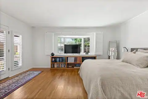 2317 Kimridge Rd, Los Angeles, CA 90210 — photo 28