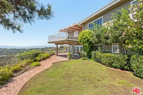 2317 Kimridge Rd, Los Angeles, CA 90210 — photo 38