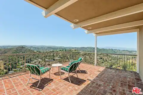 2317 Kimridge Rd, Los Angeles, CA 90210 — photo 8