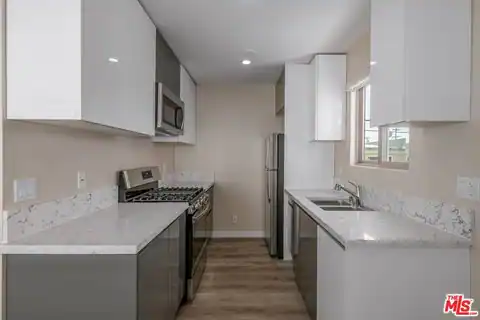1553 S Saltair Ave #102, Los Angeles, CA 90025 — photo 5
