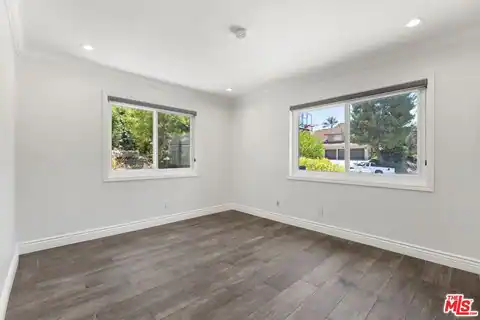 22405 Calipatria Dr, Calabasas, CA 91302 — photo 10