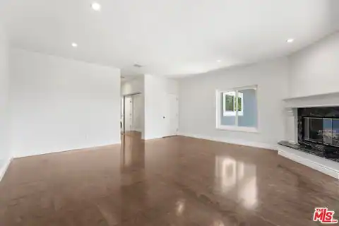 22405 Calipatria Dr, Calabasas, CA 91302 — photo 15
