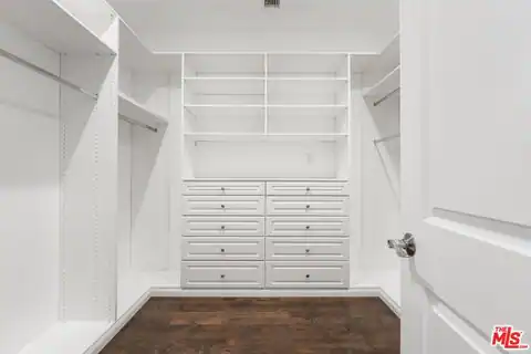 22405 Calipatria Dr, Calabasas, CA 91302 — photo 17