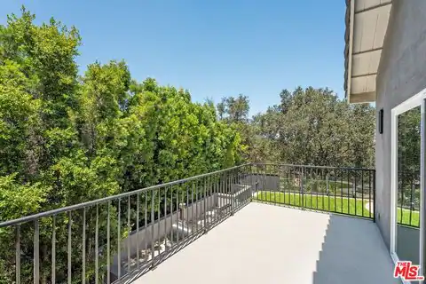 22405 Calipatria Dr, Calabasas, CA 91302 — photo 20