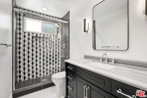22405 Calipatria Dr, Calabasas, CA 91302 — photo 28