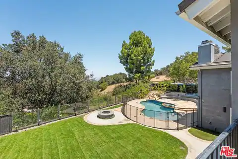 22405 Calipatria Dr, Calabasas, CA 91302 — photo 30