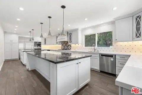 22405 Calipatria Dr, Calabasas, CA 91302 — photo 4