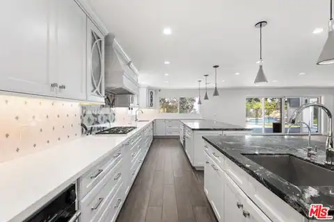 22405 Calipatria Dr, Calabasas, CA 91302 — photo 5