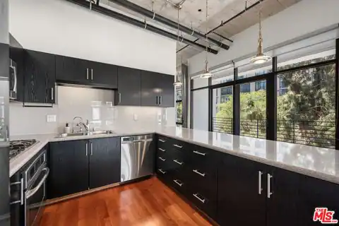 330 W 11th St #406, Los Angeles, CA 90015 — photo 3