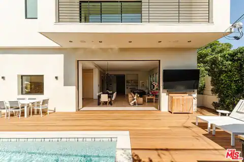 819 N Ogden Dr, Los Angeles, CA 90046 — photo 17
