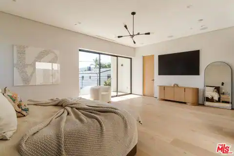 819 N Ogden Dr, Los Angeles, CA 90046 — photo 23