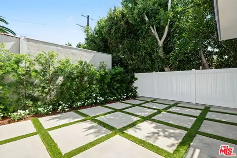 5841 Whitworth Dr, Los Angeles, CA 90019 — photo 20