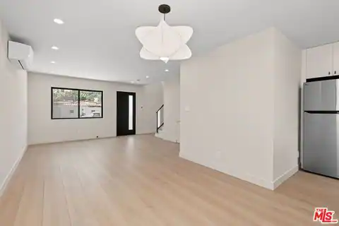 5841 Whitworth Dr, Los Angeles, CA 90019 — photo 26