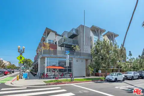 1912 Broadway #307, Santa Monica, CA 90404 — photo 3