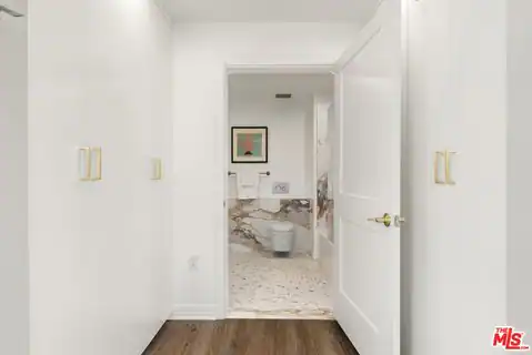 7428 Santa Monica Blvd #301, West Hollywood, CA 90046 — photo 15