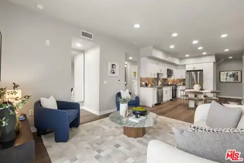 7428 Santa Monica Blvd #301, West Hollywood, CA 90046 — photo 9