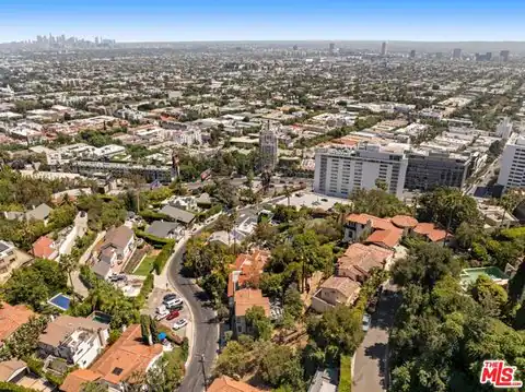 8430 Harold Way, Los Angeles, CA 90069 — photo 17
