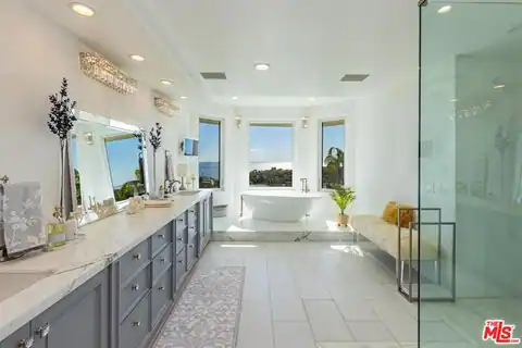 6358 Ramirez Mesa Dr, Malibu, CA 90265 — photo 21