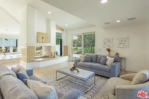 6358 Ramirez Mesa Dr, Malibu, CA 90265 — photo 7