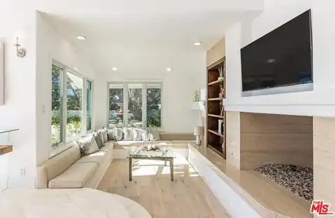 6358 Ramirez Mesa Dr, Malibu, CA 90265 — photo 8
