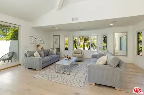 6358 Ramirez Mesa Dr, Malibu, CA 90265 — photo 9