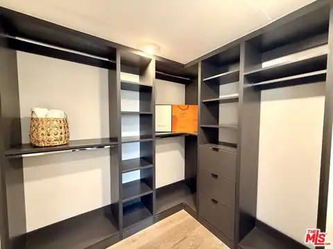 1017 N Croft Ave #203, Los Angeles, CA 90069 — photo 10