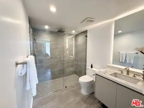 1017 N Croft Ave #203, Los Angeles, CA 90069 — photo 13