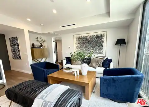 1017 N Croft Ave #203, Los Angeles, CA 90069 — photo 7