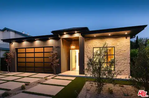 14752 Hartsook St, Sherman Oaks, CA 91403 — photo 2