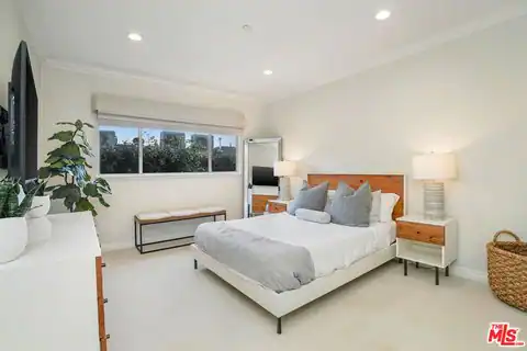 125 Montana Ave #204, Santa Monica, CA 90403 — photo 11