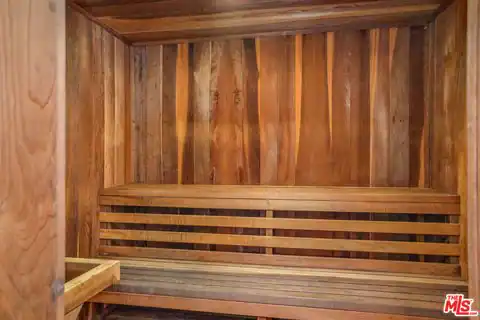 125 Montana Ave #204, Santa Monica, CA 90403 — photo 17