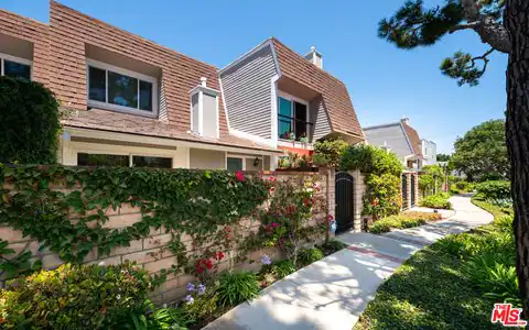 13011 Mindanao Way #4, Los Angeles, CA 90292 — photo 2