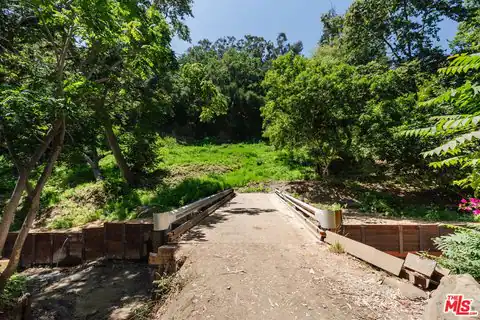 639 Hightree Rd, Santa Monica, CA 90402 — photo 6