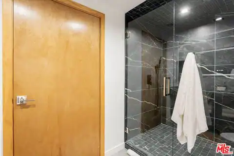 547 N Sweetzer Ave #PH 303, West Hollywood, CA 90048 — photo 14