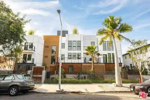 547 N Sweetzer Ave #PH 303, West Hollywood, CA 90048 — photo 2