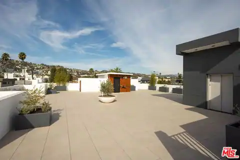 547 N Sweetzer Ave #PH 303, West Hollywood, CA 90048 — photo 26