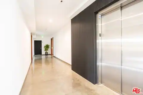 547 N Sweetzer Ave #PH 303, West Hollywood, CA 90048 — photo 27