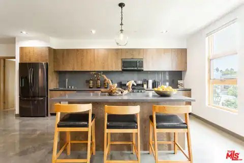 547 N Sweetzer Ave #PH 303, West Hollywood, CA 90048 — photo 5