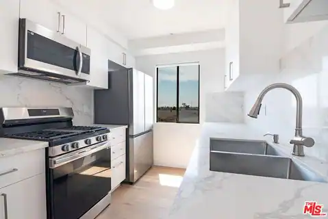 231 E Hyde Park Blvd, Inglewood, CA 90302 — photo 37
