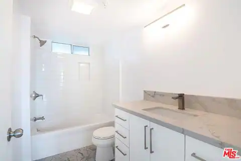 231 E Hyde Park Blvd, Inglewood, CA 90302 — photo 40