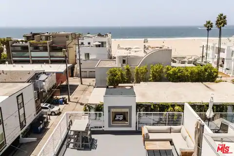 34 Galleon St, Marina Del Rey, CA 90292 — photo 22