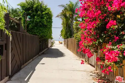 34 Galleon St, Marina Del Rey, CA 90292 — photo 25