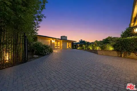 1457 Claridge Dr, Beverly Hills, CA 90210 — photo 3