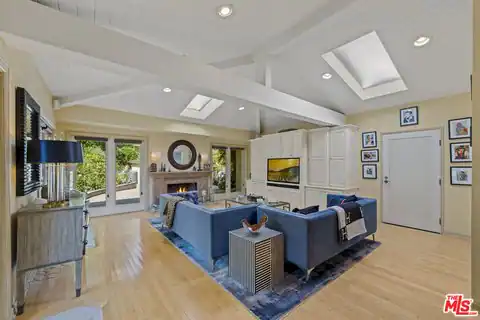 1457 Claridge Dr, Beverly Hills, CA 90210 — photo 7
