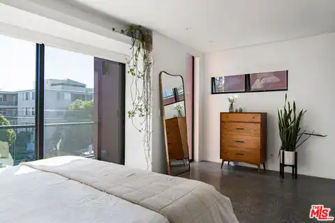 1329 California Ave #102, Santa Monica, CA 90403 — photo 20