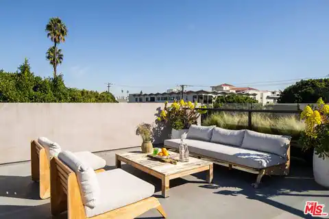 1329 California Ave #102, Santa Monica, CA 90403 — photo 33