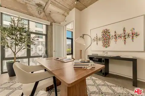 330 W 11th St #401 & 402, Los Angeles, CA 90015 — photo 12