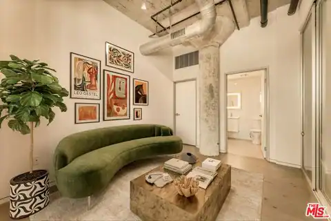 330 W 11th St #401 & 402, Los Angeles, CA 90015 — photo 17